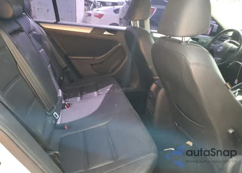 2014 Volkswagen Jetta Se z USA, uszkodzony, nr VIN 3VWD17AJ2EM292623